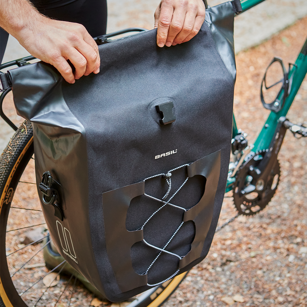 Editorial Basil Waterproof.png